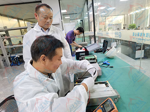 儀器維修中芯圖片 儀器維修中芯圖片